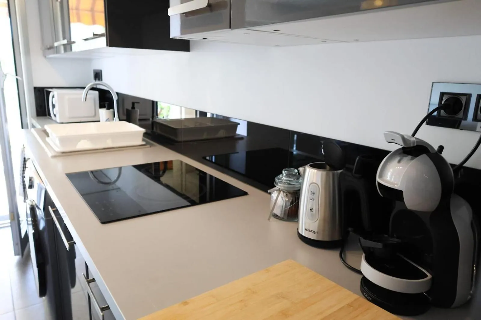 Apartment Spacieux 2 Pieces Avec Terrasse, Clim Et Parking Antibes