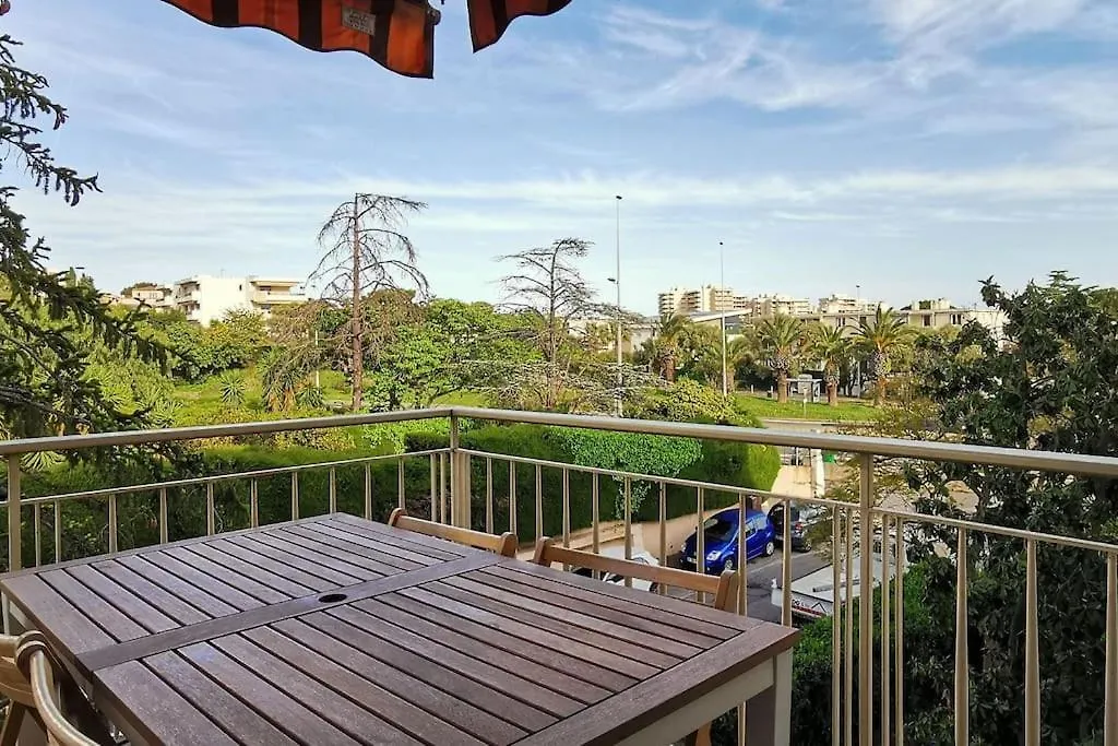 Spacieux 2 Pieces Avec Terrasse, Clim Et Parking Antibes